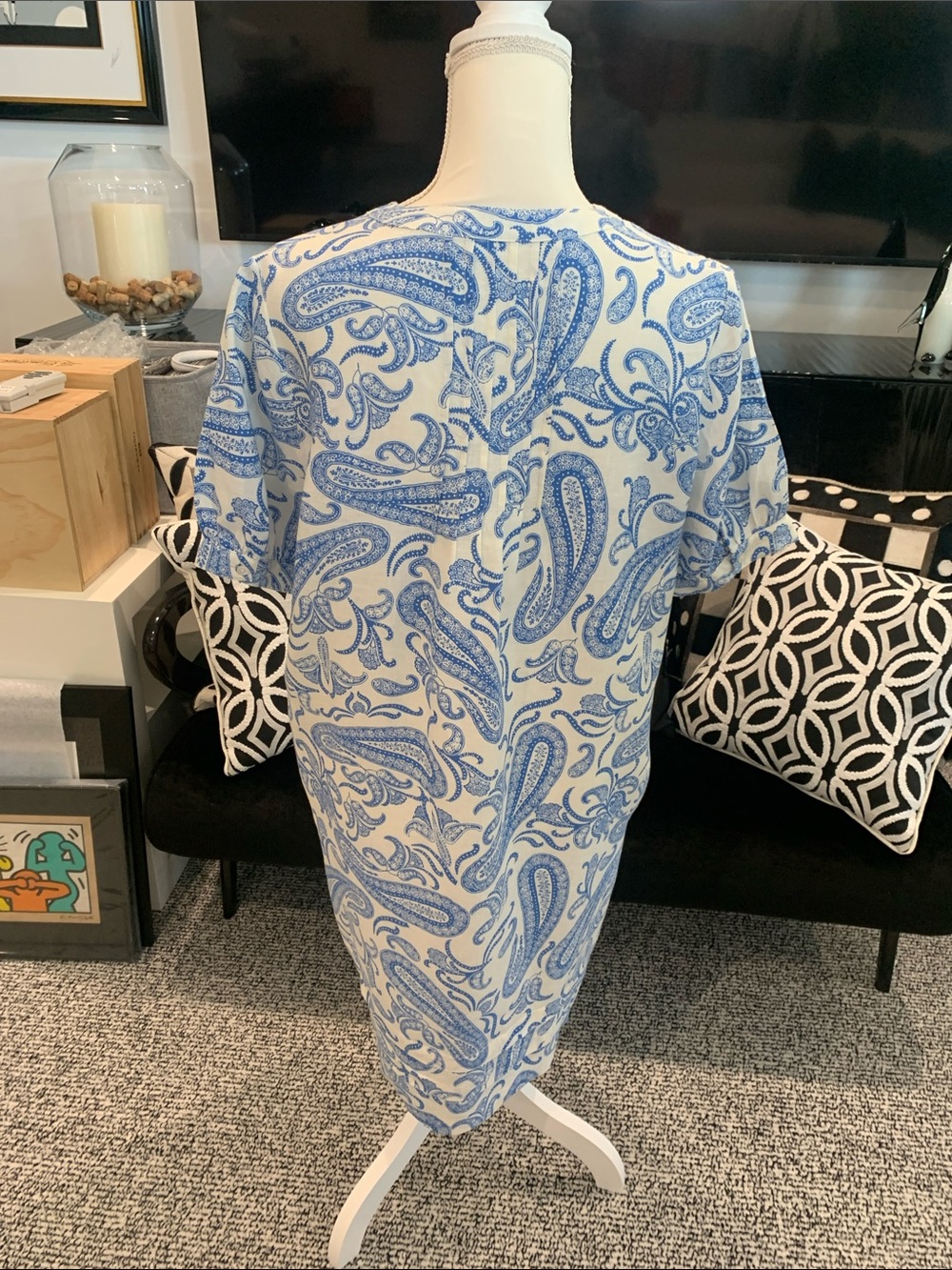 J McLaughlin Blue & White Paisley V-Neck Women's Dress medium. New! - Picture 6 of 9